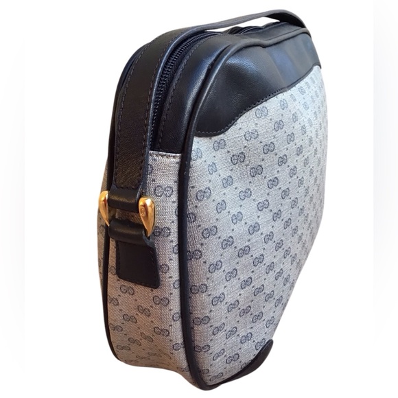 Gucci Vintage Micro GG Monogram Crossbody Shoulder Bag - Picture 11 of 17